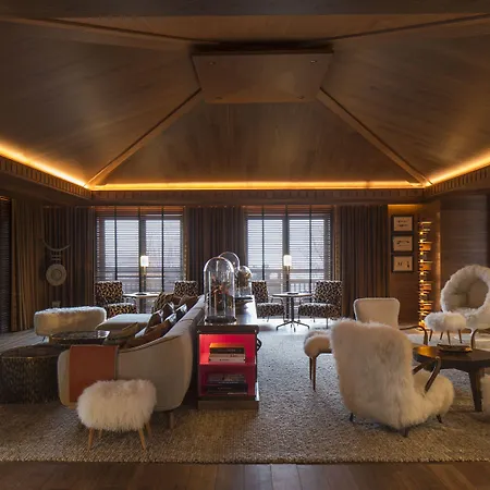 Four Seasons Hotel 5*