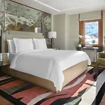 فندق Four Seasons موجوف