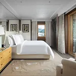 Four Seasons מגב