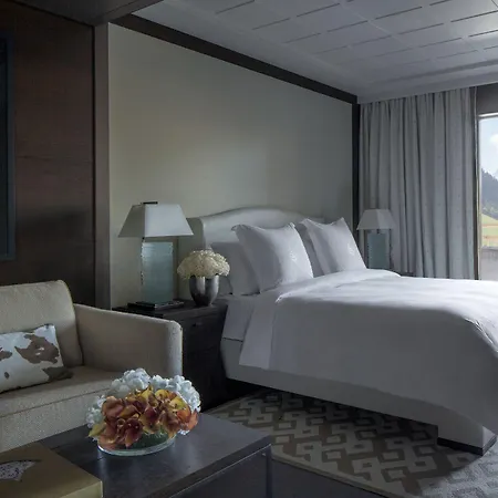 Four Seasons Hotel