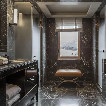 Four Seasons 梅杰夫