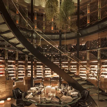 酒店 Four Seasons 梅杰夫