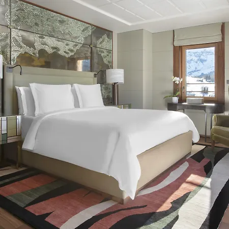 Four Seasons فندق 5*