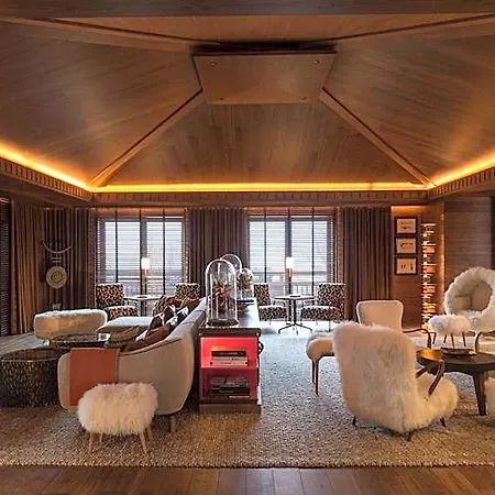 Four Seasons Hotel 5*