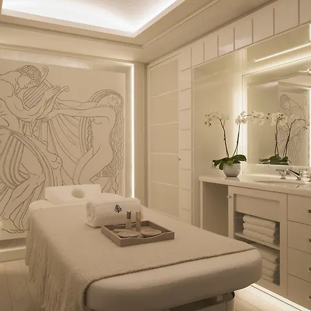 Four Seasons 5*