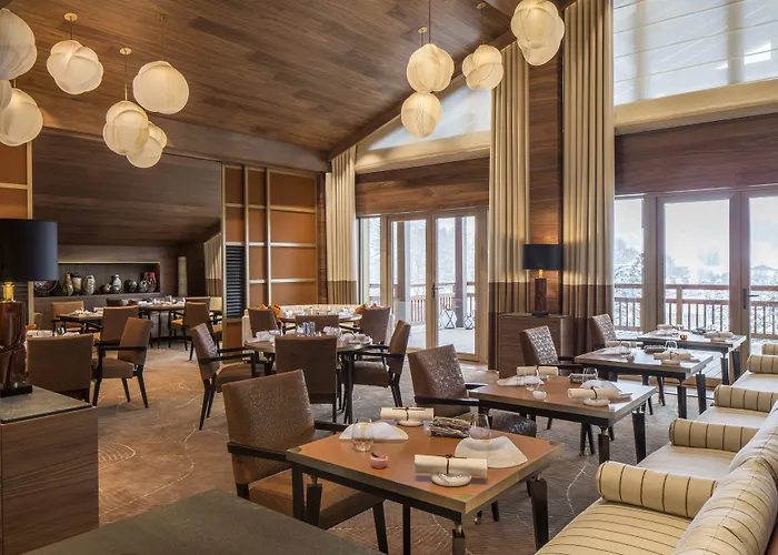 Otel Four Seasons 5*