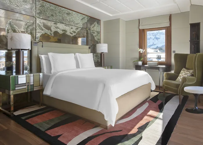 Four Seasons Otel 5*